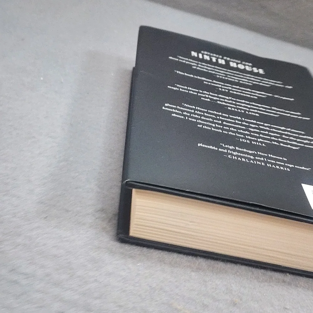 Flatiron‎ Books Ninth House Black Snake Hardcover Leigh Bardugo Adult Fiction
